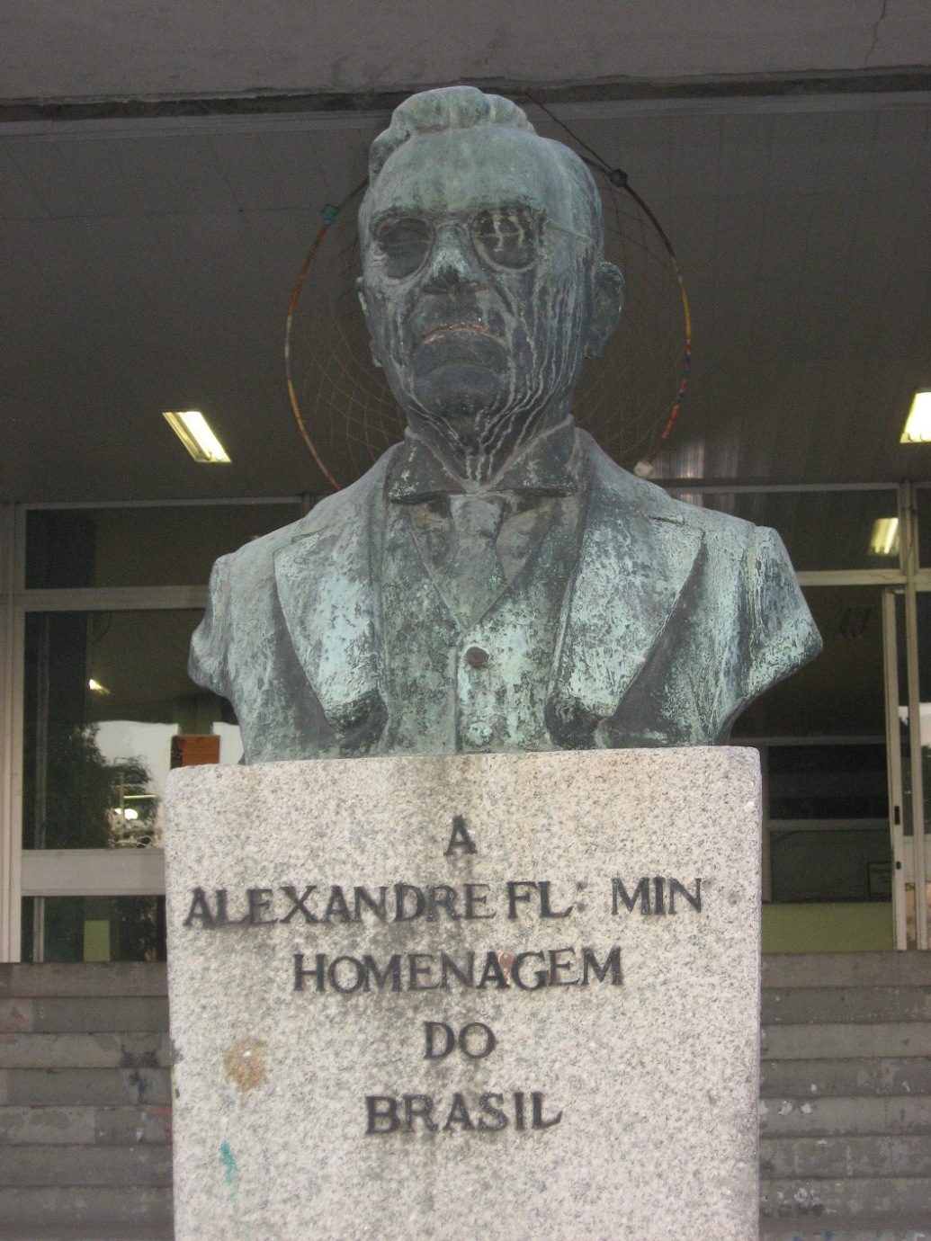 Alexander%20Fleming%27s%20bust%20%285%29.JPG